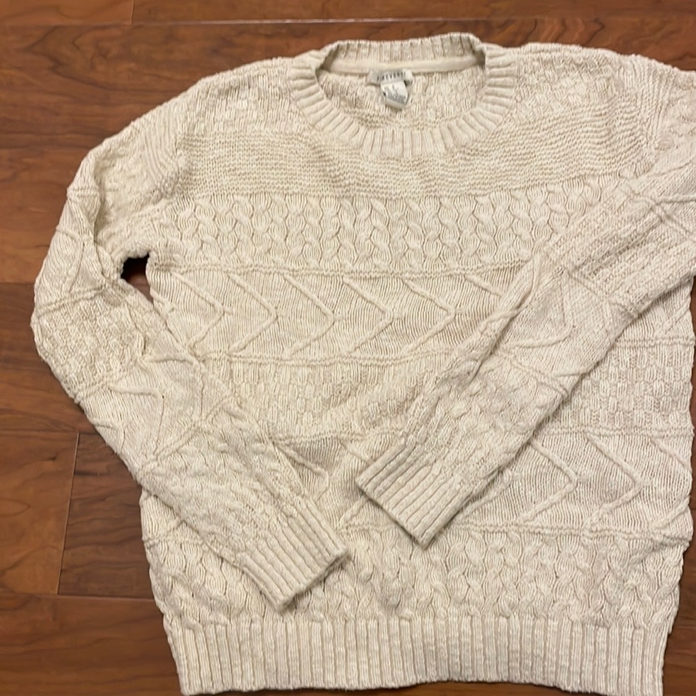 Forever 21 Cream color sweater